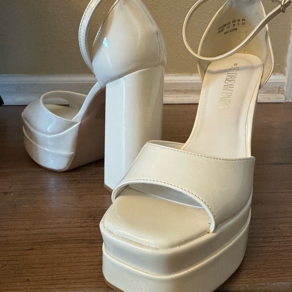 White Platform Shoes with Chunky Heel and Ankle Strap - Picture 6 of 8